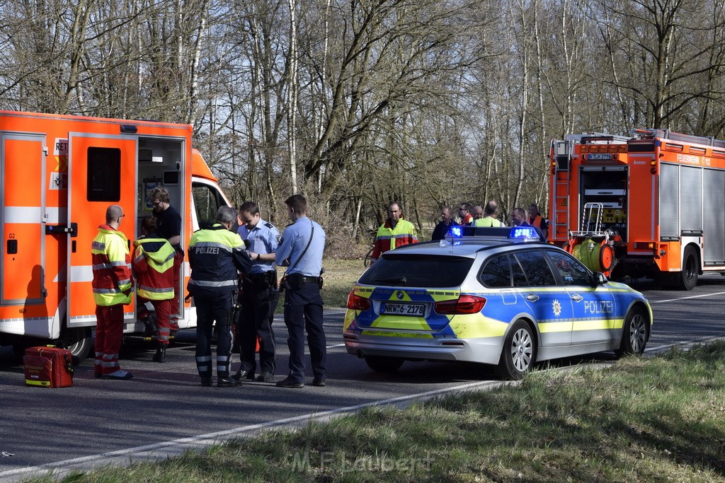 Schwerer VU Krad Fahrrad Koeln Porz Alte Koelnerstr P061.JPG - Miklos Laubert